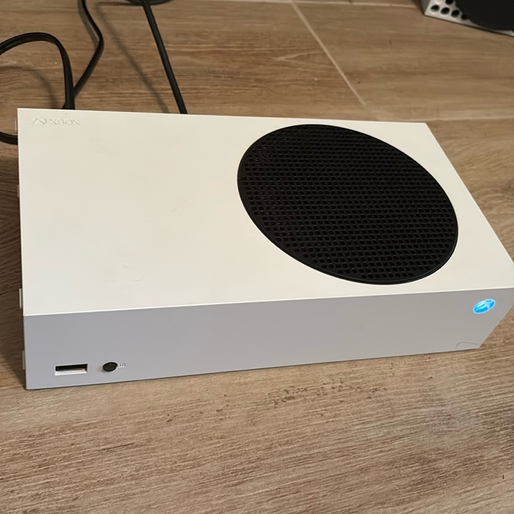 White Xbox Series S